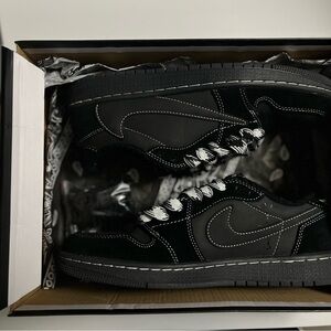 Travis Scott x Air Jordan Retro Low OG "Black Phantom"